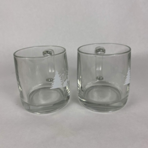 2 Clear Glass Winter Scene Mugs - Picture 6 of 8